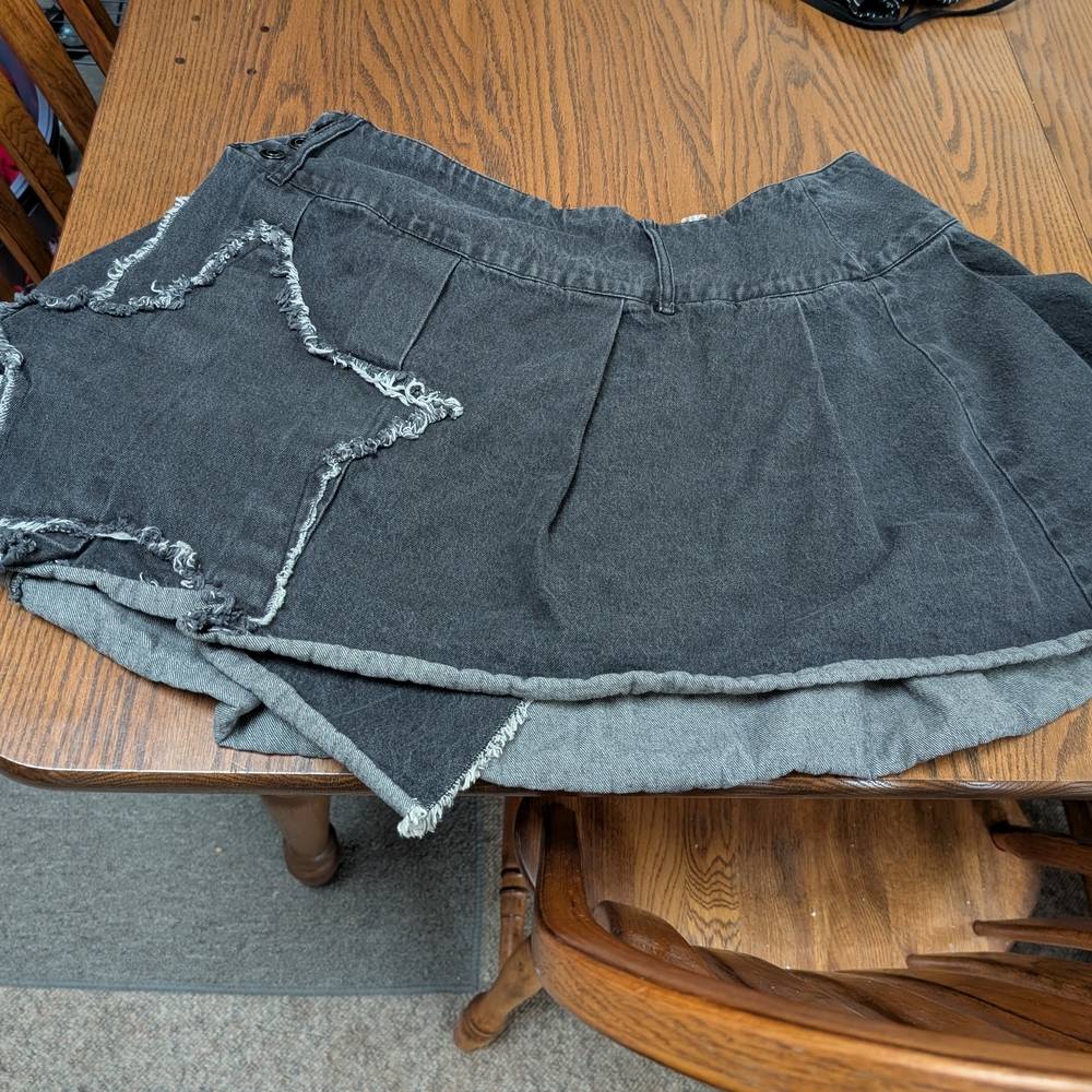 Gray Denim Skirt with Star Patch